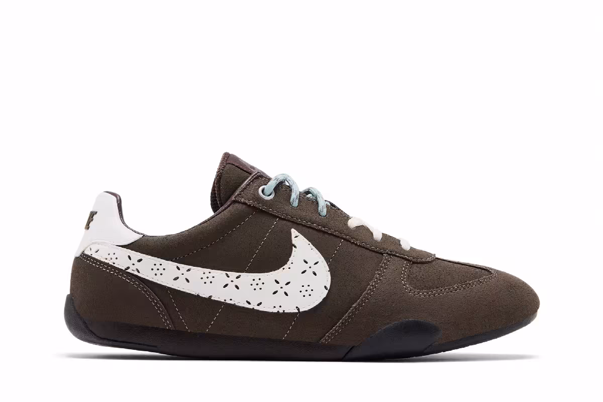 Nike Women's Sprint Sister Ridgerock, view 2