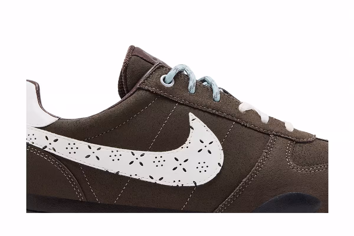 Nike Women's Sprint Sister Ridgerock, view 3