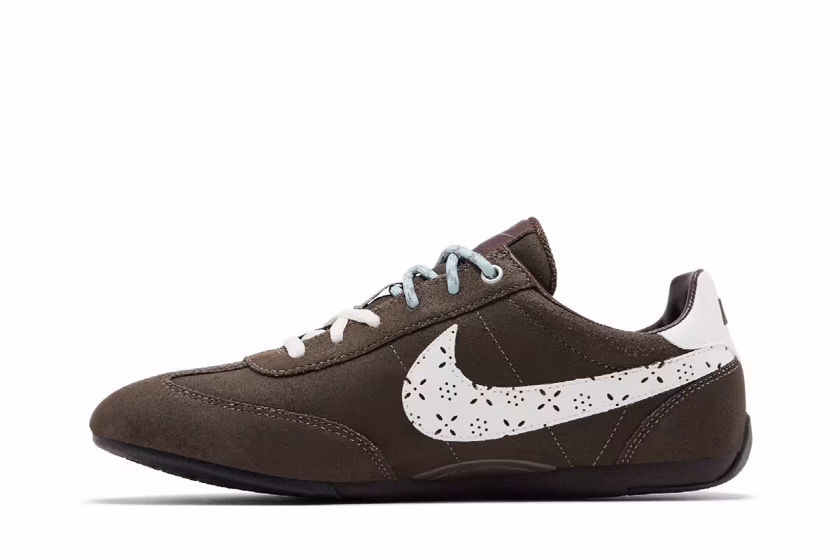 Nike Women's Sprint Sister Ridgerock, view 4