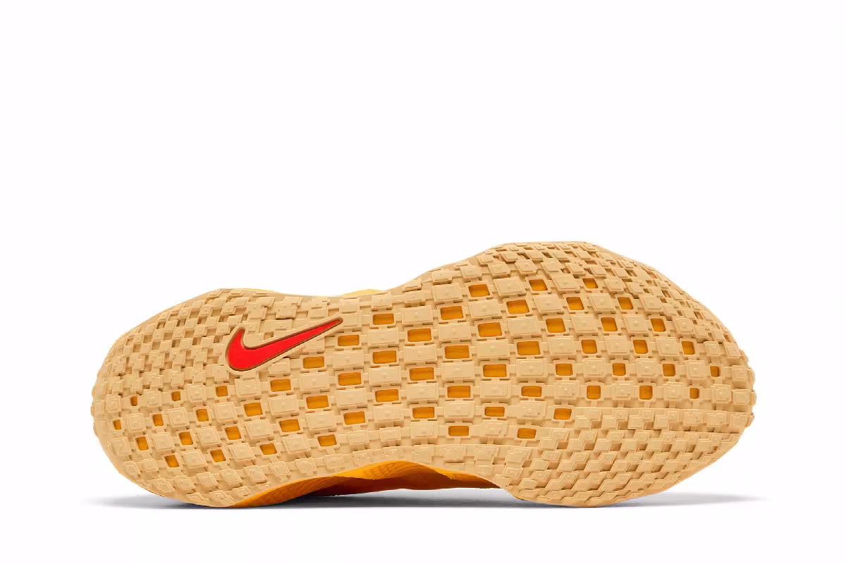 Nike Ava Rover Celestial Gold Bright Crimson, view 5