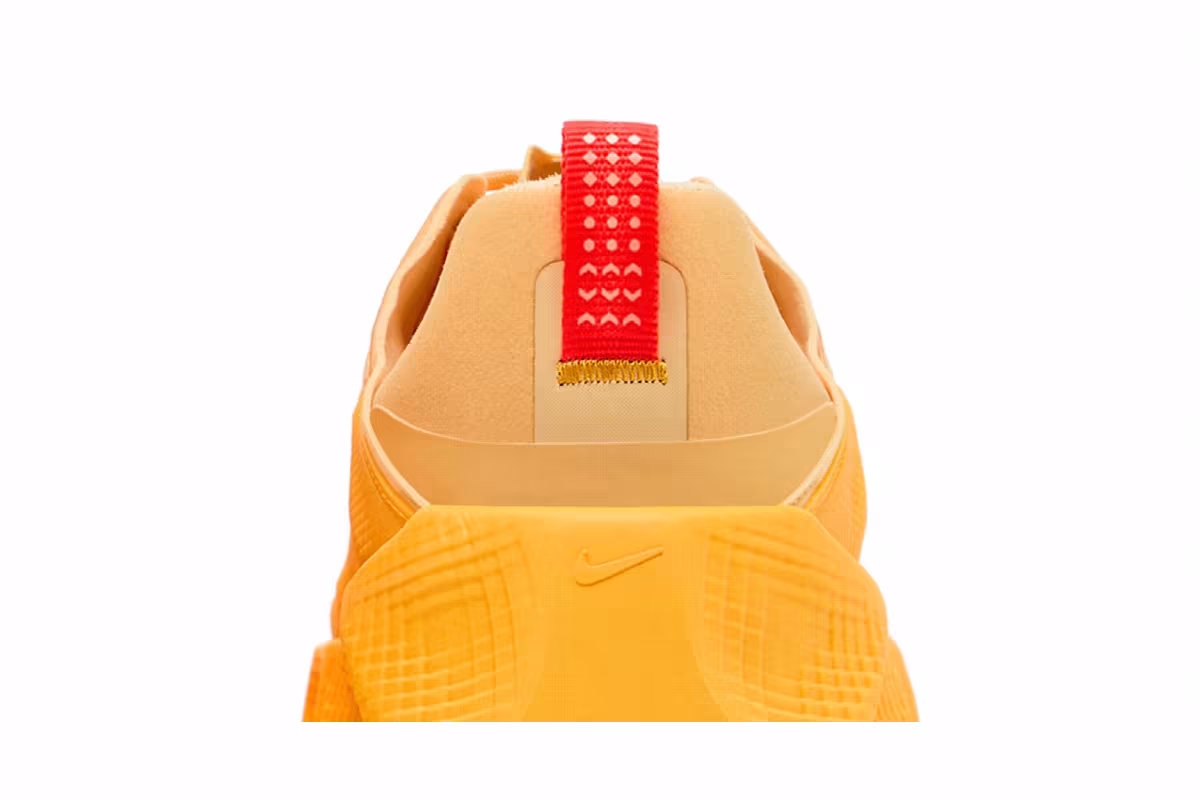 Nike Ava Rover Celestial Gold Bright Crimson, view 8