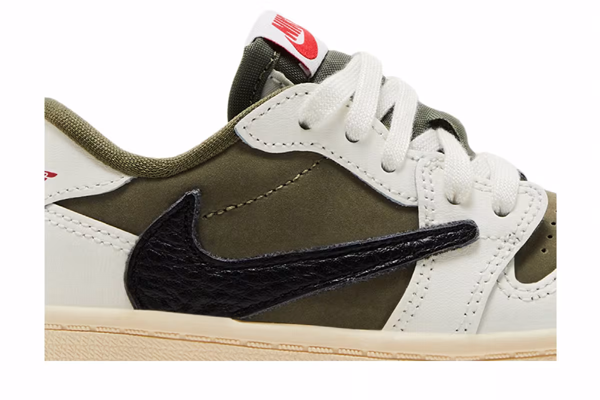 Travis Scott x Air Jordan 1 Low OG SP TD Reverse Olive / Medium Olive, view 3