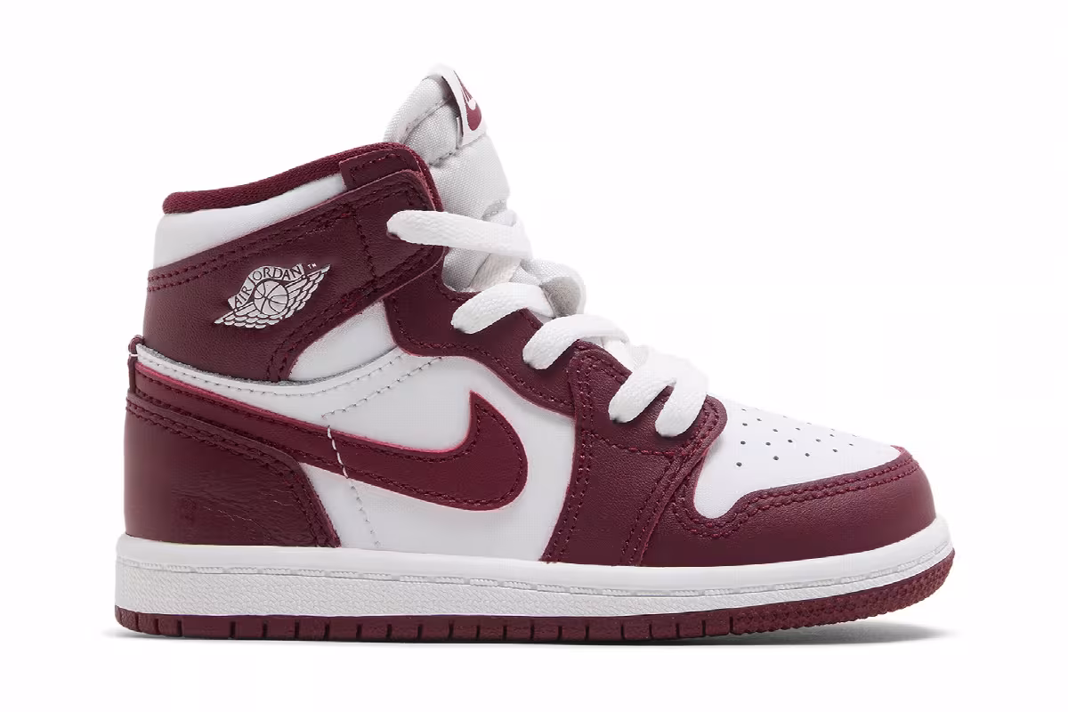 Air Jordan 1 High OG TD Artisanal Red, view 2