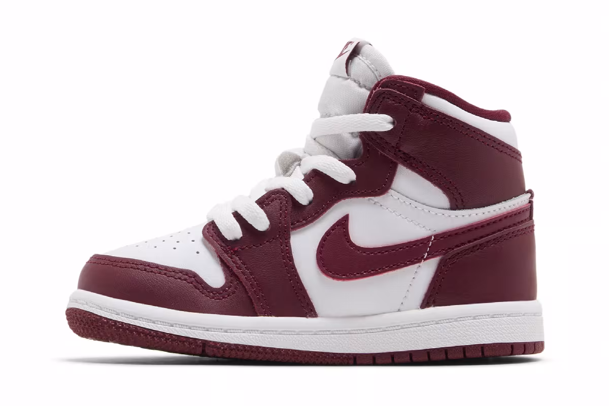 Air Jordan 1 High OG TD Artisanal Red, view 4
