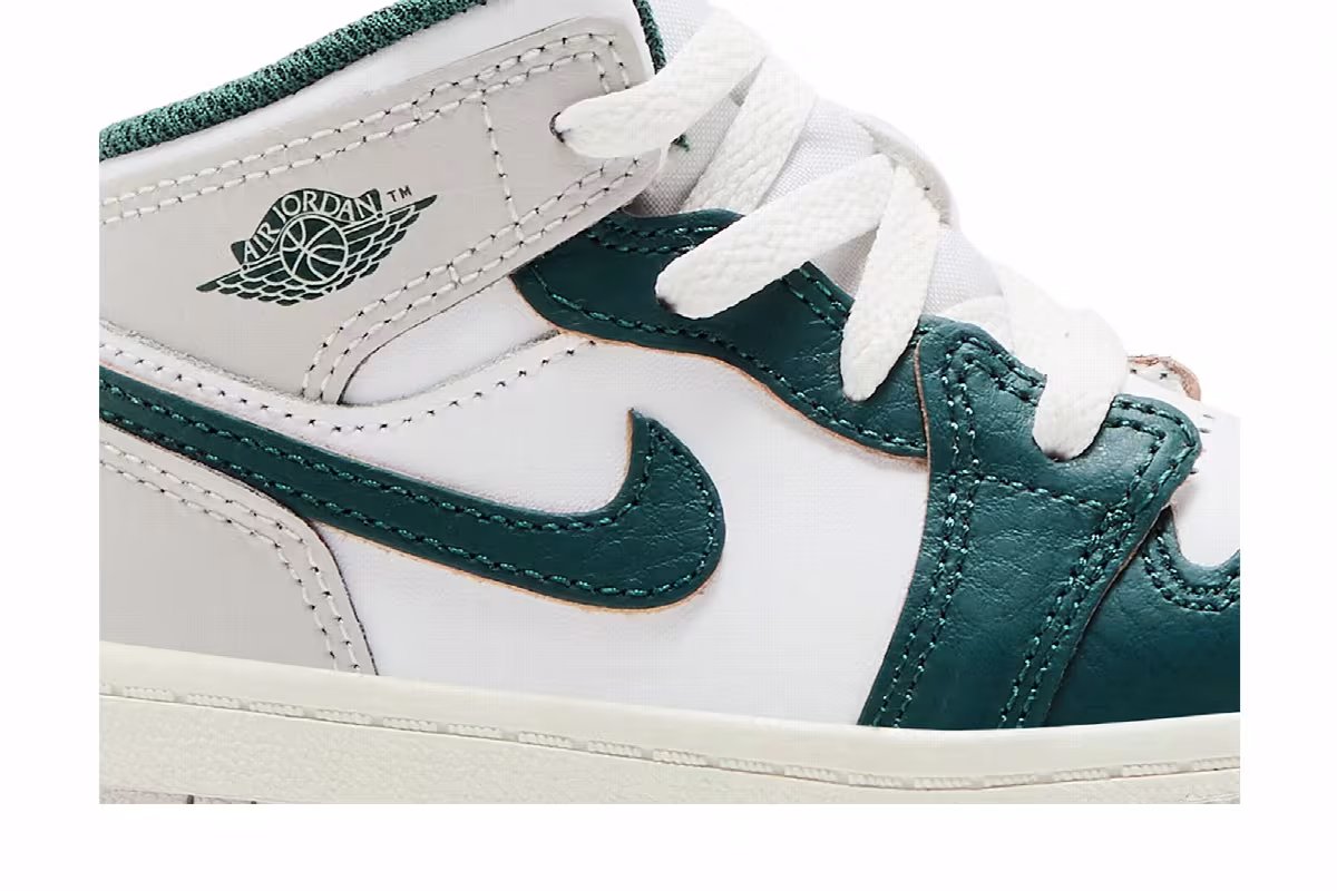 Air Jordan 1 Mid SE TD Oxidized Green, view 3