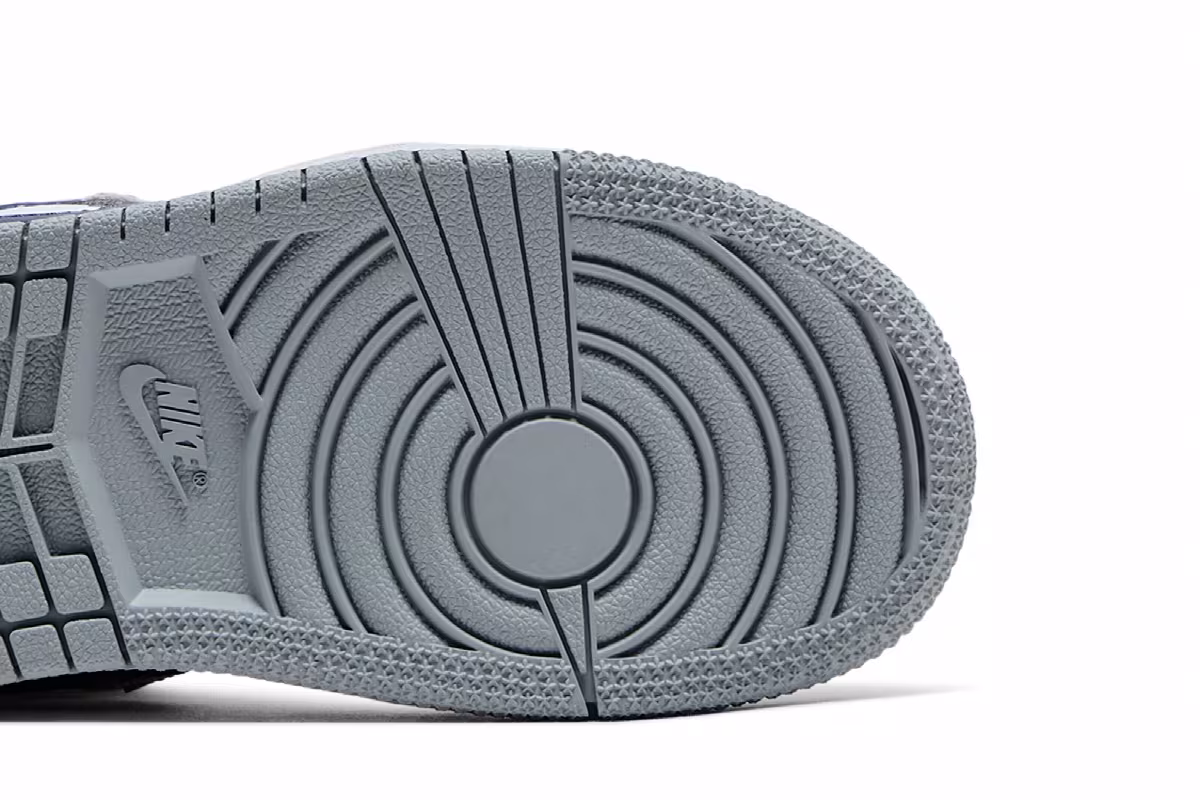 Air Jordan 1 Mid TD Wolf Grey Midnight Navy, view 6