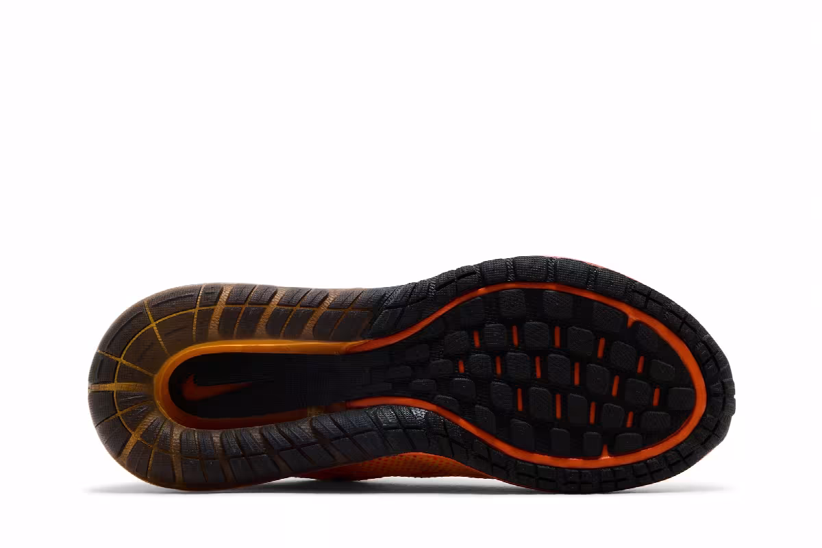 Nike Air Max Phoenix Total Orange, view 5