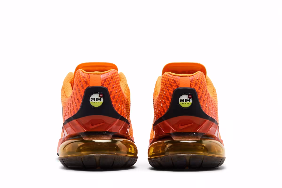 Nike Air Max Phoenix Total Orange, view 7
