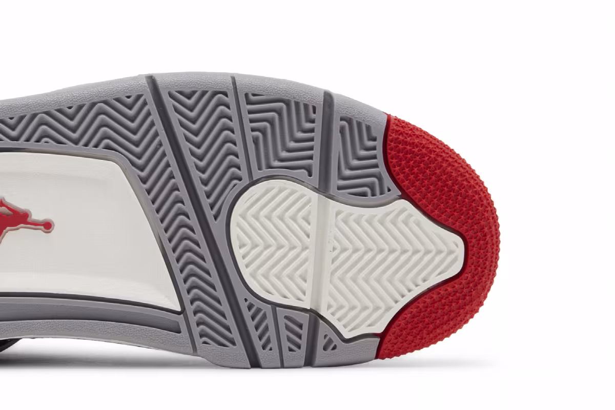 Air Jordan 4 GS Bred Reimagined, view 6