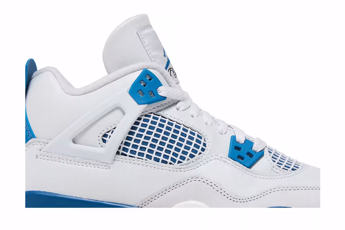 Air Jordan 4 GS Military Blue 2024, view 3