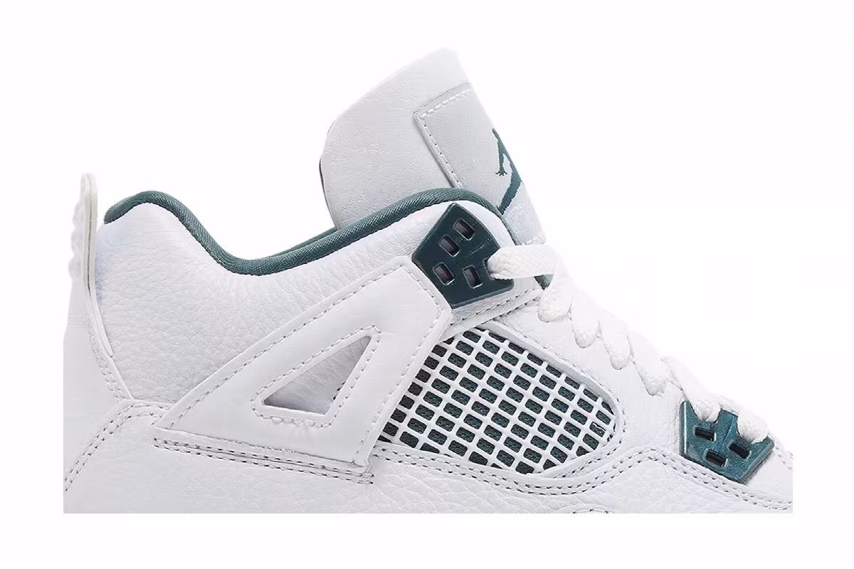 Air Jordan 4 GS Oxidized Green, view 3