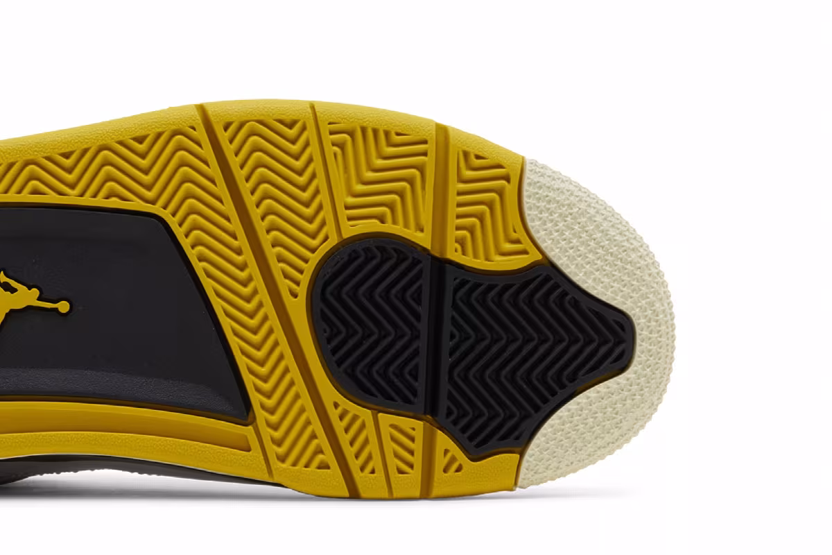 Women's Air Jordan 4 Vivid Sulfur, view 6