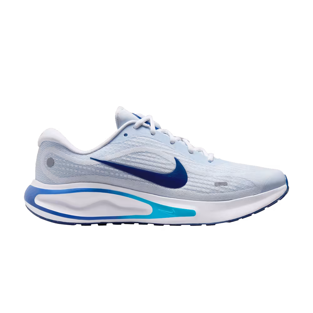 Nike Journey Run Football Grey Aluminum