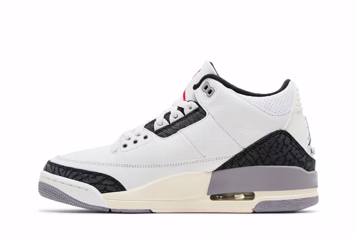 Air Jordan 3 Cement Grey, view 4