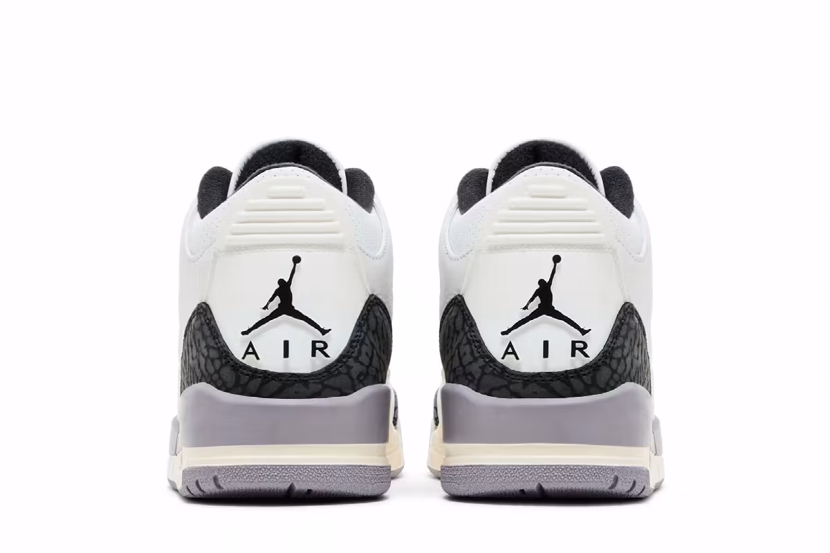 Air Jordan 3 Cement Grey, view 7