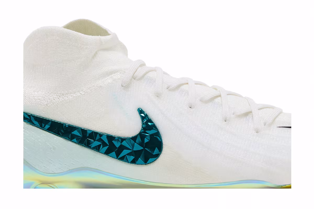 Nike Phantom Luna 2 Elite AS FG Chromatic Pack, view 3
