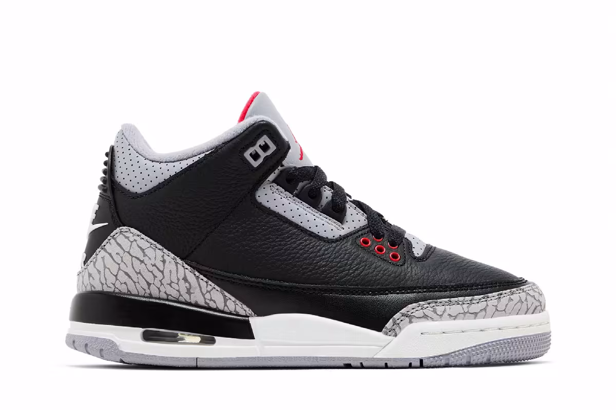 Air Jordan 3 OG GS Black Cement 2024, view 2