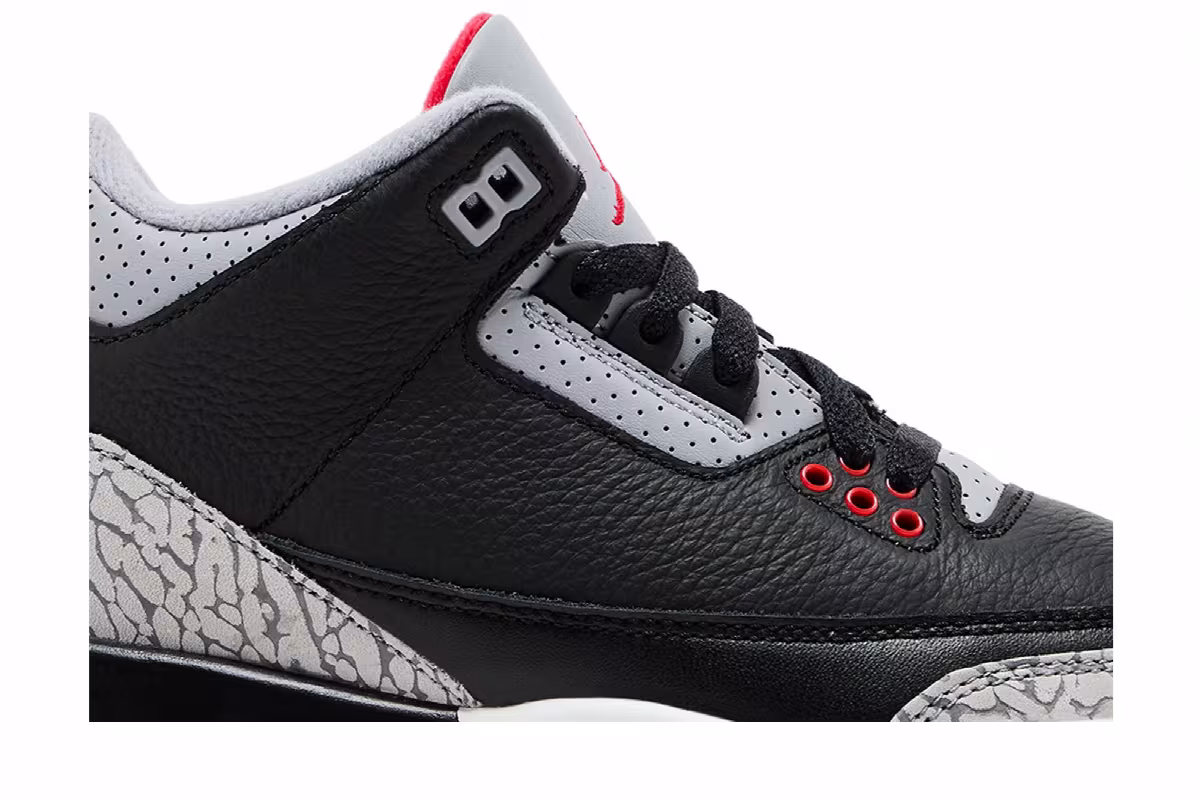 Air Jordan 3 OG GS Black Cement 2024, view 3