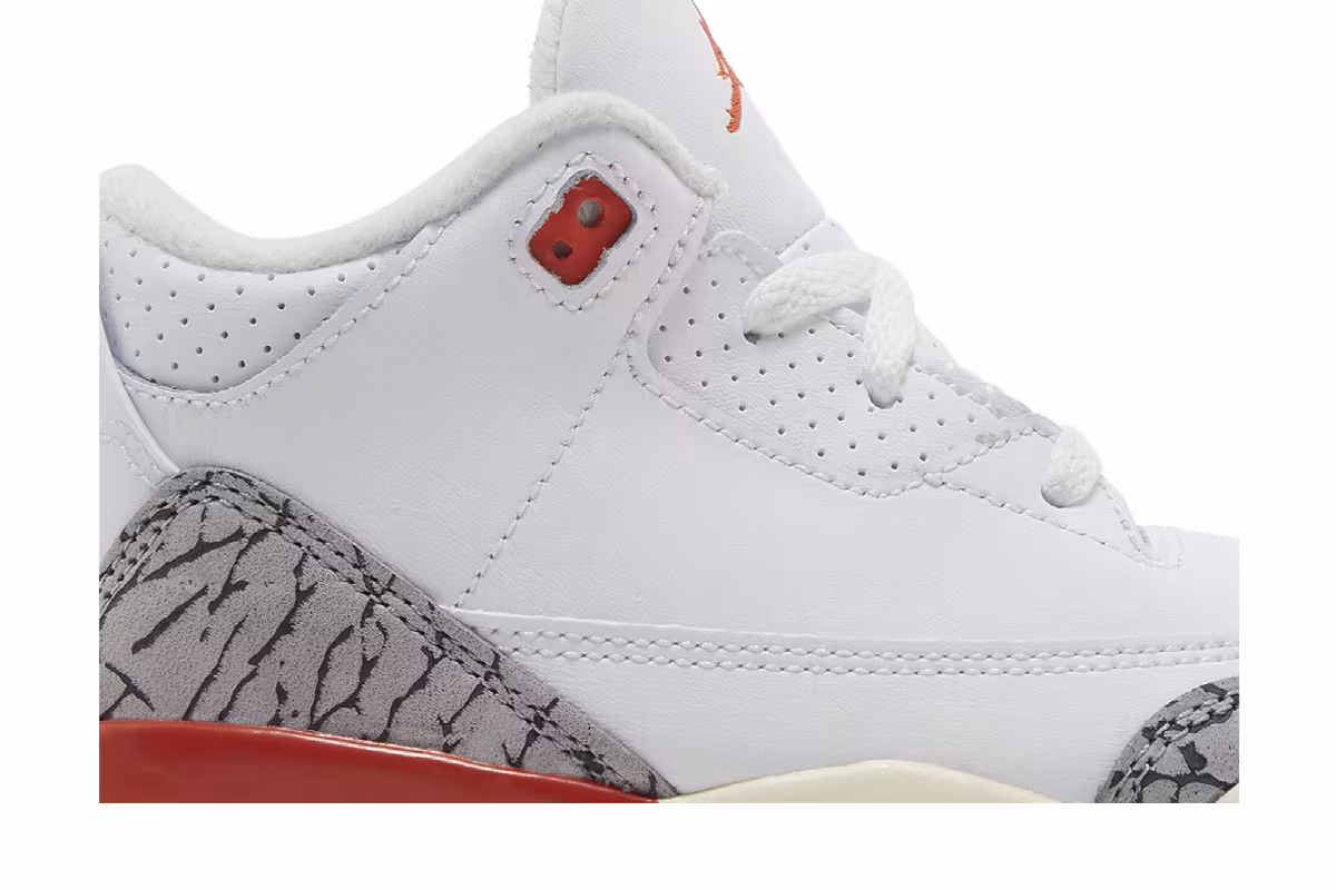 Air Jordan 3 TD Georgia Peach, view 3