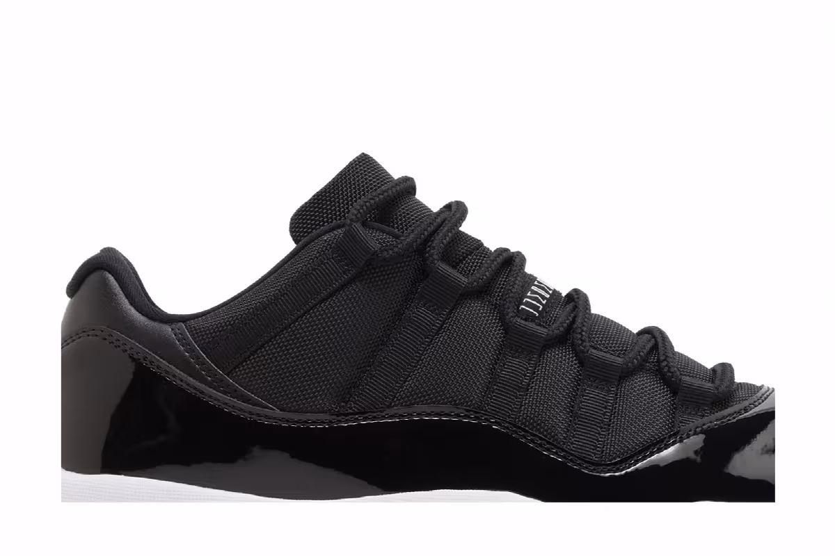Air Jordan 11 Low Space Jam, view 3