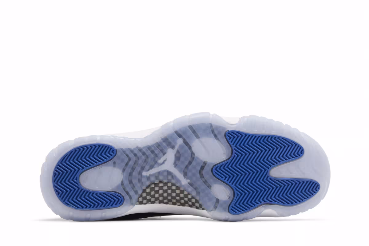 Air Jordan 11 Low Space Jam, view 5