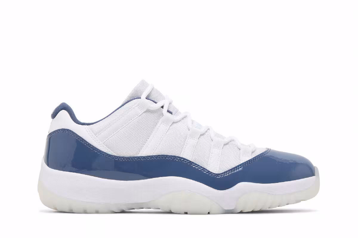Air Jordan 11 Low Diffused Blue, view 2