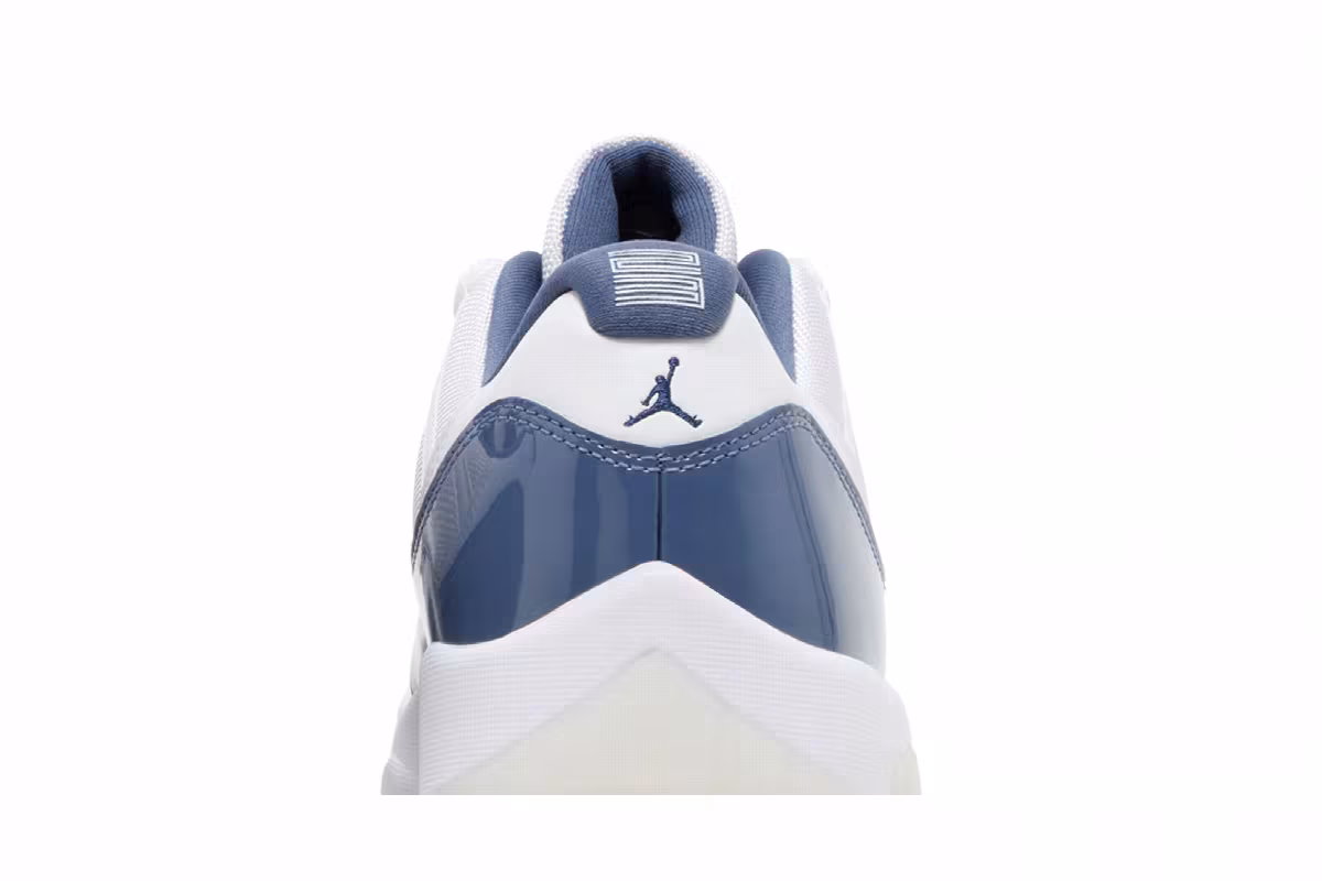 Air Jordan 11 Low Diffused Blue, view 8