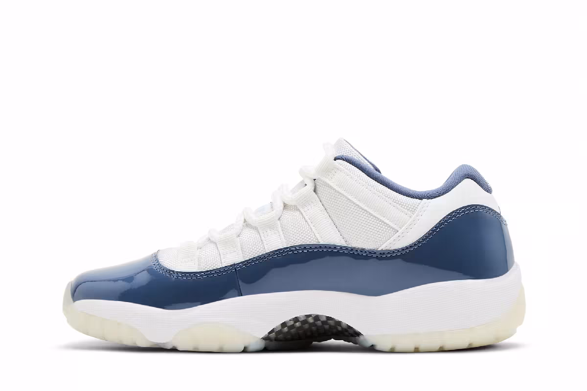 Air Jordan 11 Low GS Diffused Blue, view 4