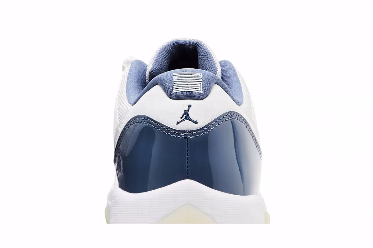 Air Jordan 11 Low GS Diffused Blue, view 8