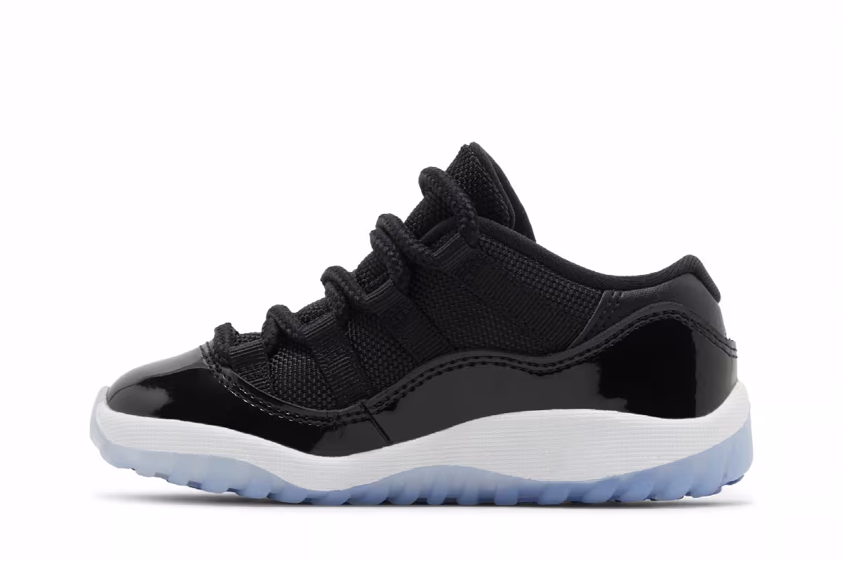 Air Jordan 11 Low TD Space Jam, view 4