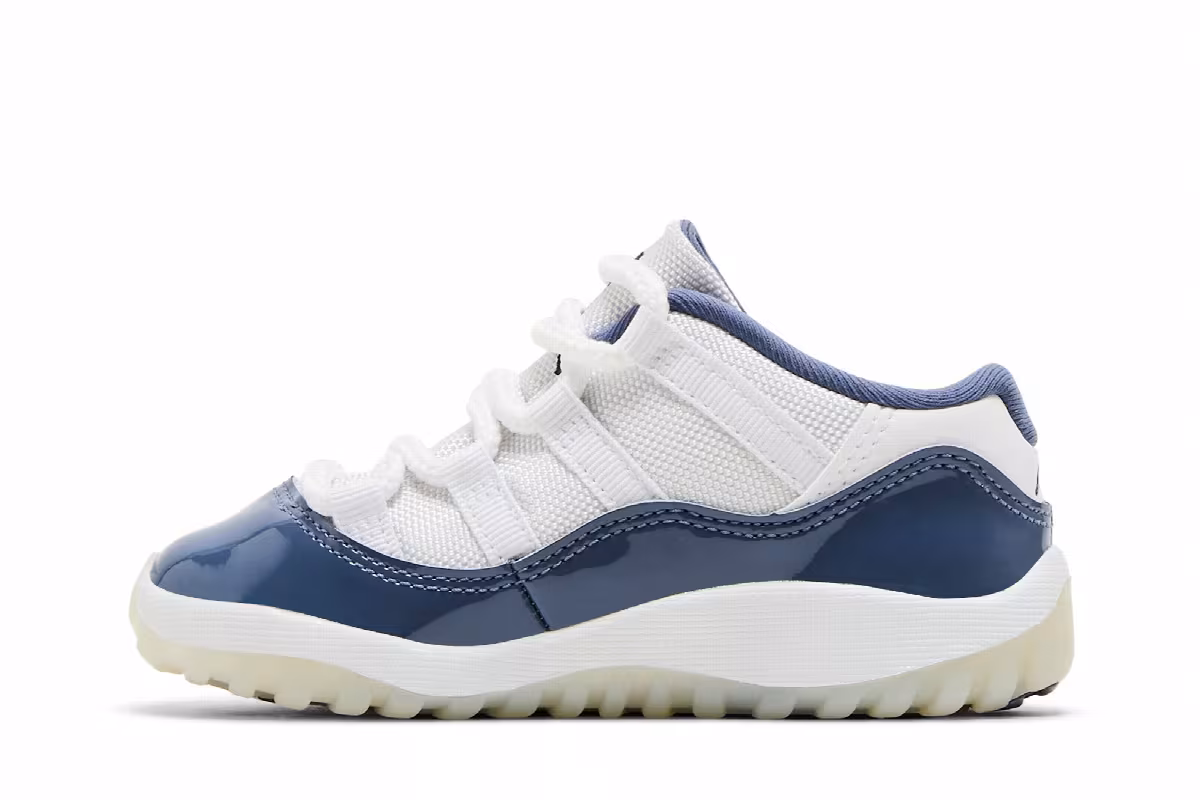 Air Jordan 11 Low TD Diffused Blue, view 4