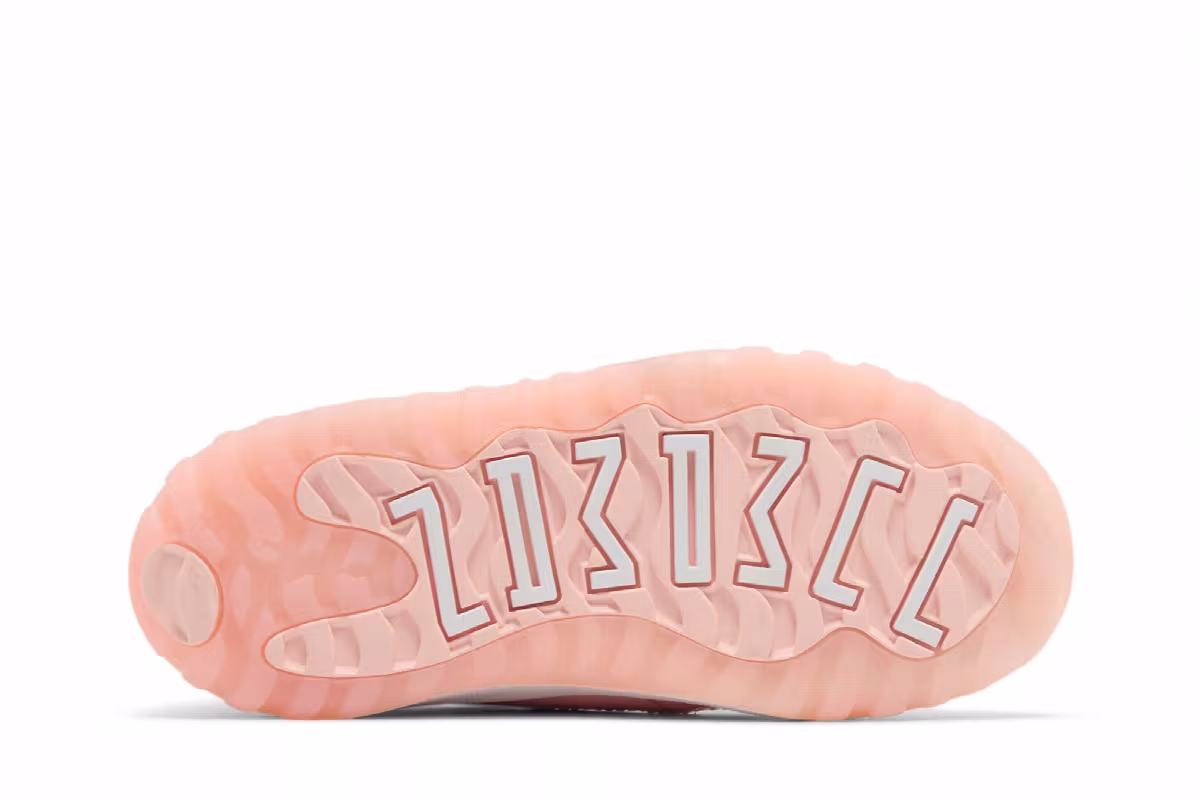 Air Jordan 11 Low TD Legend Pink, view 5