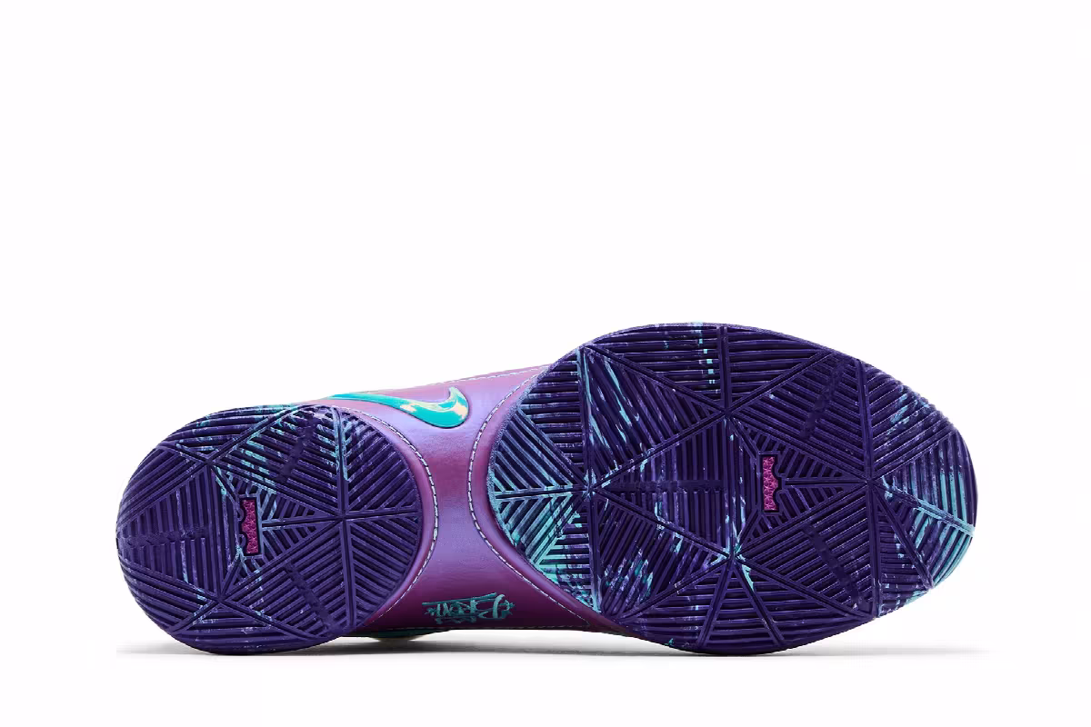 Nike Men's LeBron 22 Frozen Grapes, view 5