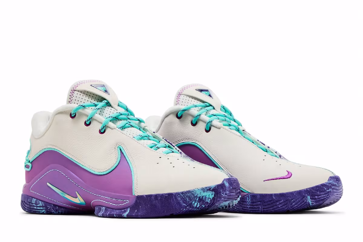 Nike Men's LeBron 22 Frozen Grapes, view 9