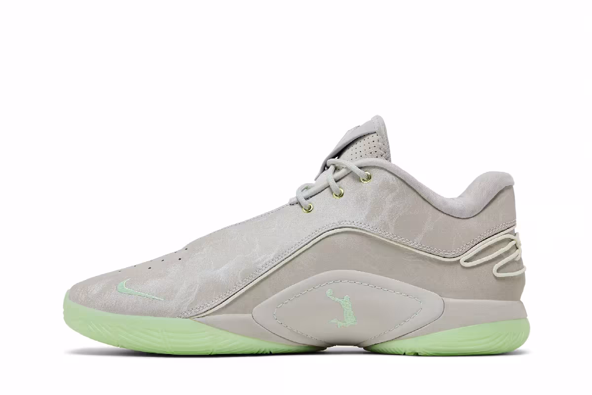 Nike LeBron 22 Dunkman, view 4