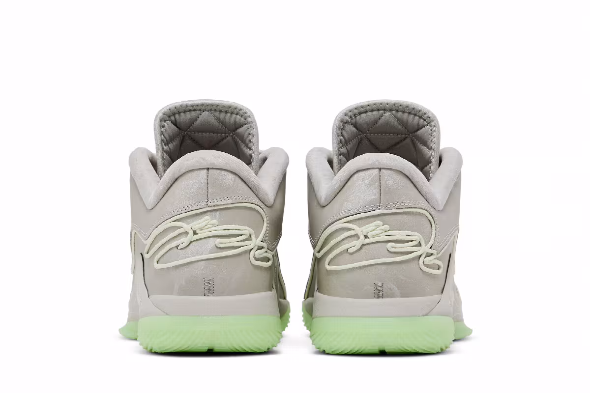 Nike LeBron 22 Dunkman, view 7