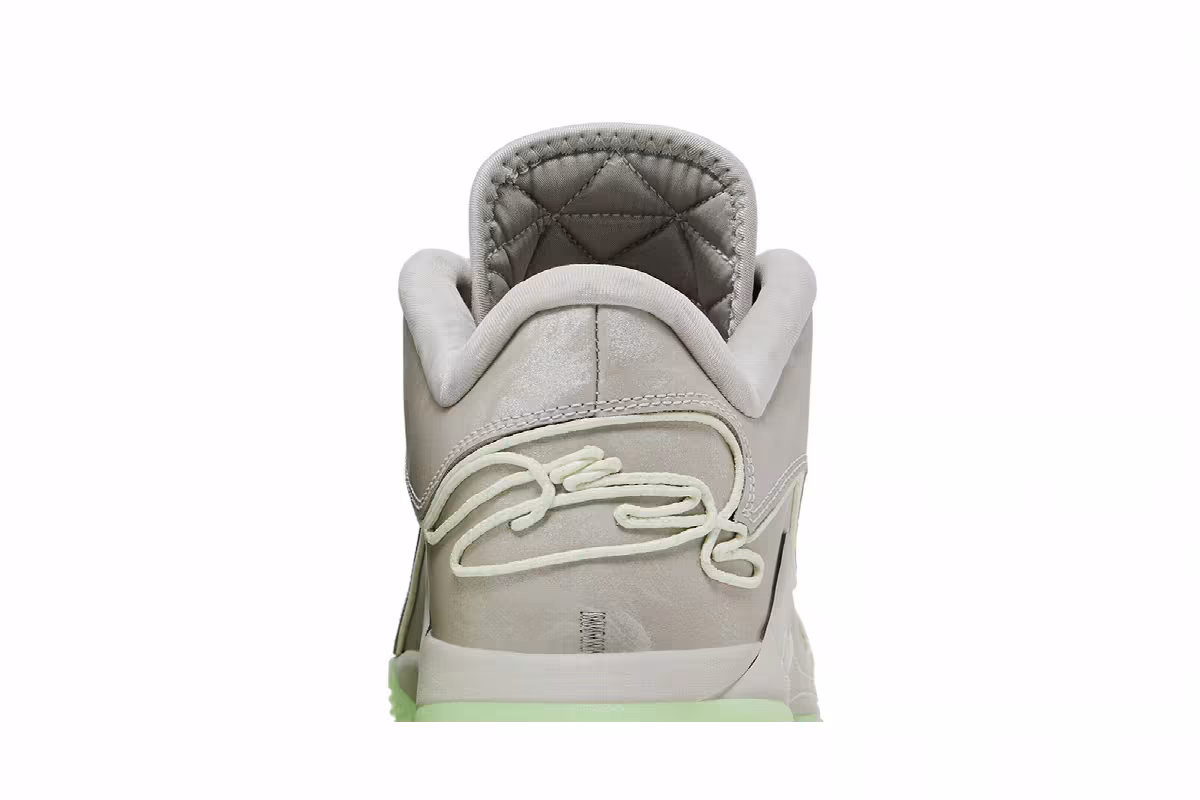 Nike LeBron 22 Dunkman, view 8