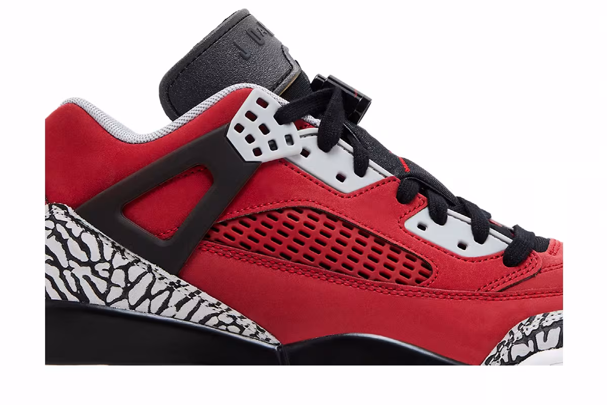 Air Jordan Spizike Low Toro, view 3
