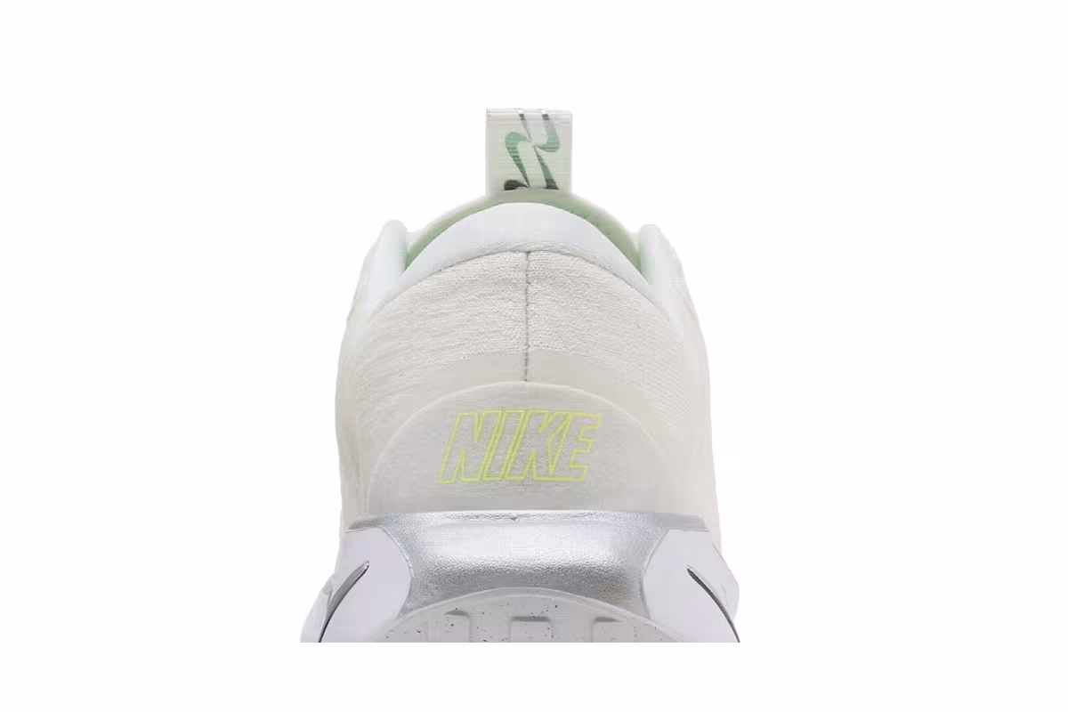 Nike Women's Motiva Summit White Metallic Silver, view 8
