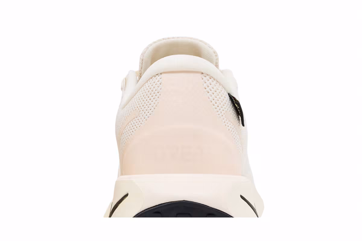 Nike Women's Motiva GORE-TEX Guava Ice, view 8