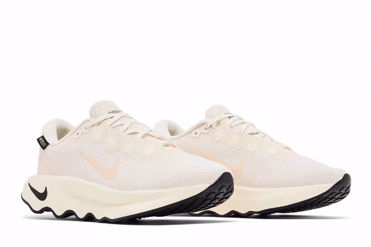 Nike Women's Motiva GORE-TEX Guava Ice, view 9