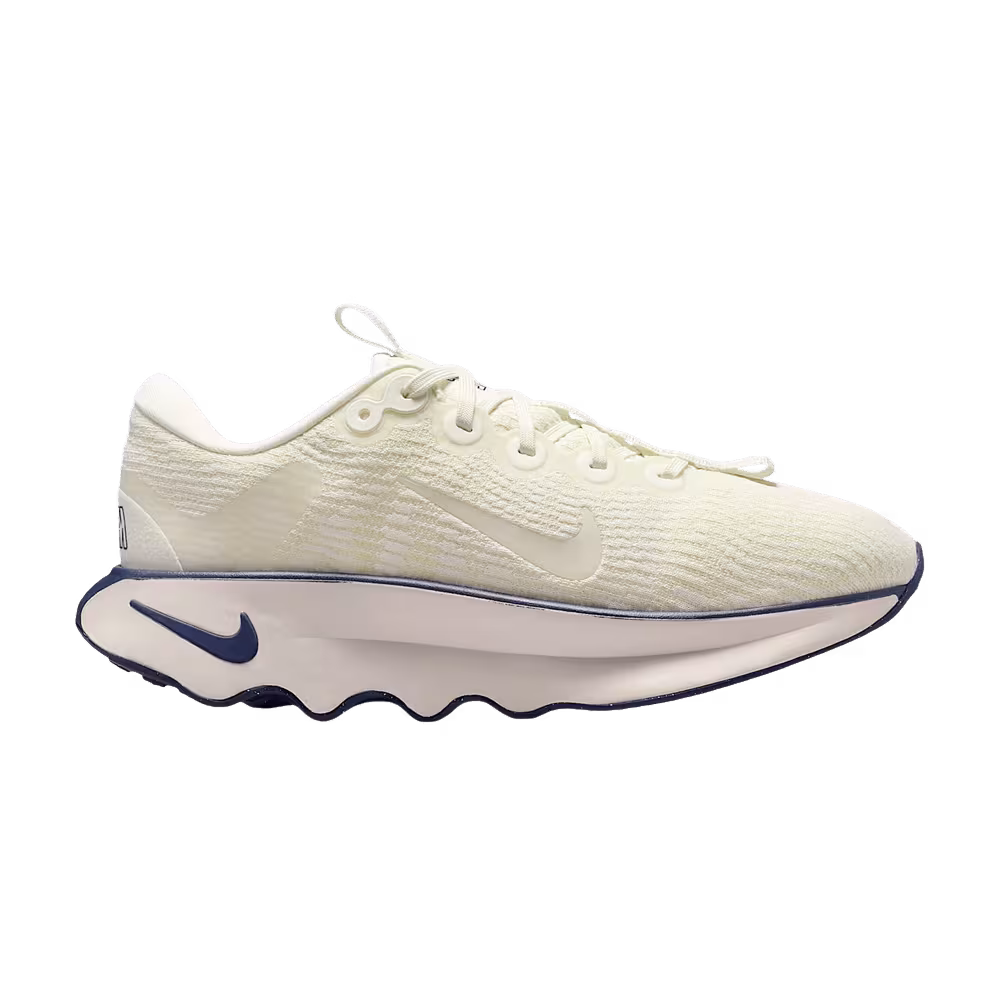 Nike Women's Motiva Sail Coconut Milk
