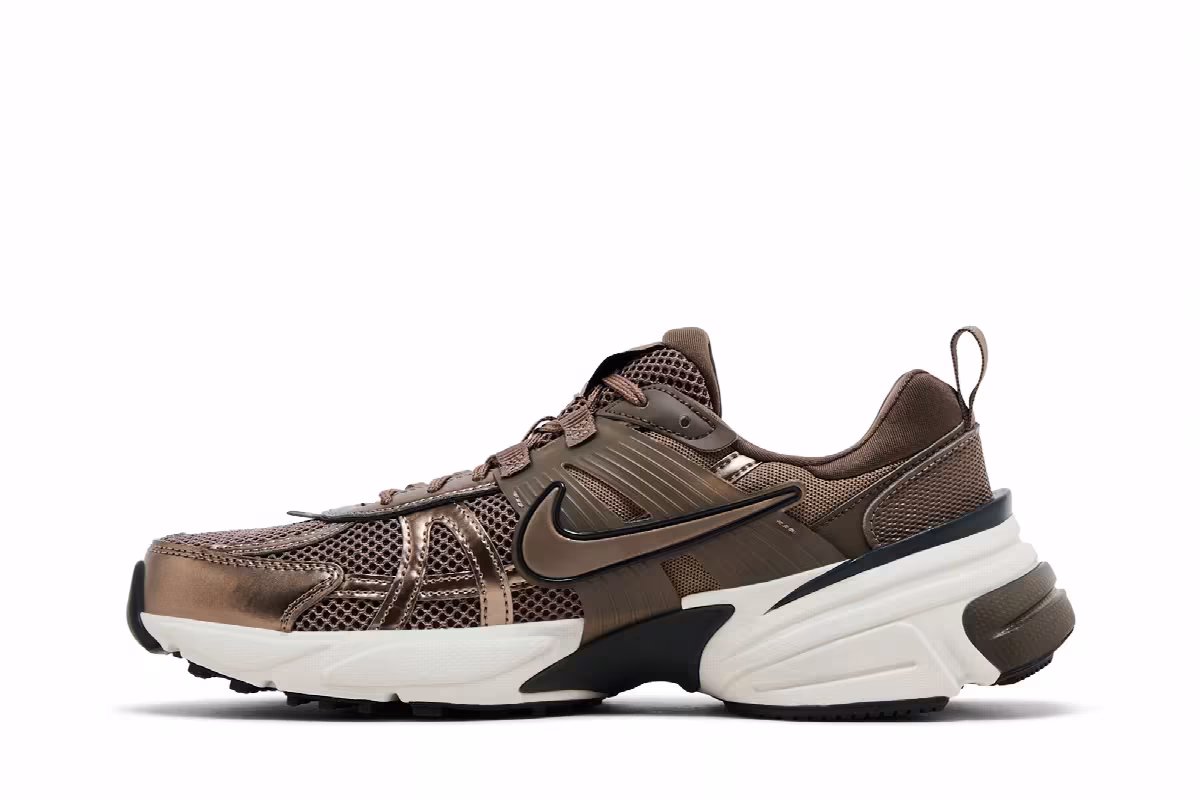 Nike Women's V2K Run Mink Brown, view 4
