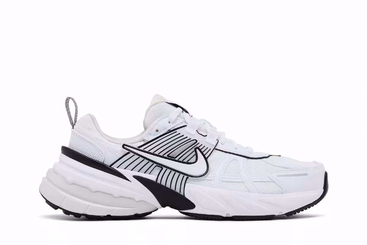 Nike Women's V2K Run White Platinum Tint, view 2