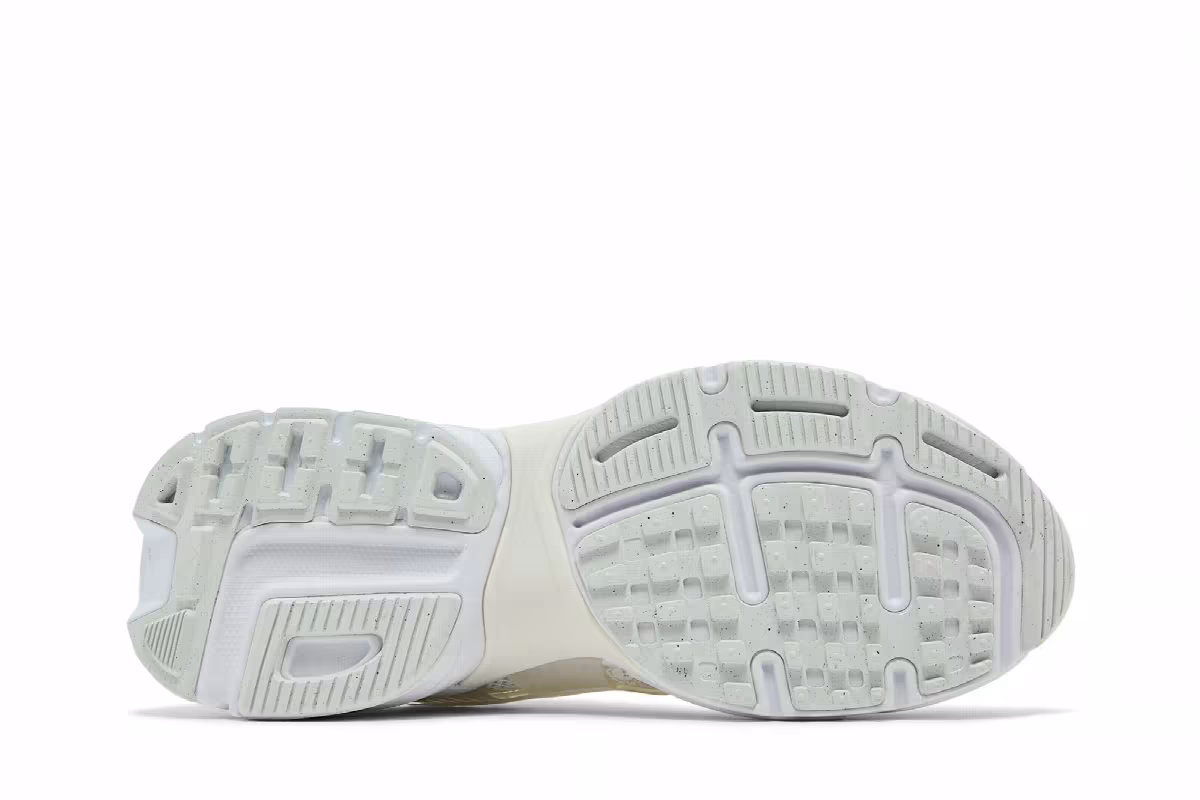 Nike Women's V2K Run Summit White, view 5