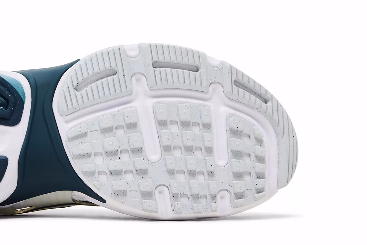 Nike Women's V2K Run Cannon, view 6