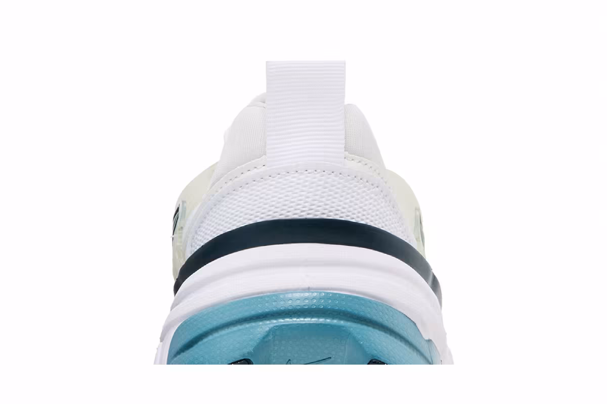 Nike Women's V2K Run Cannon, view 8