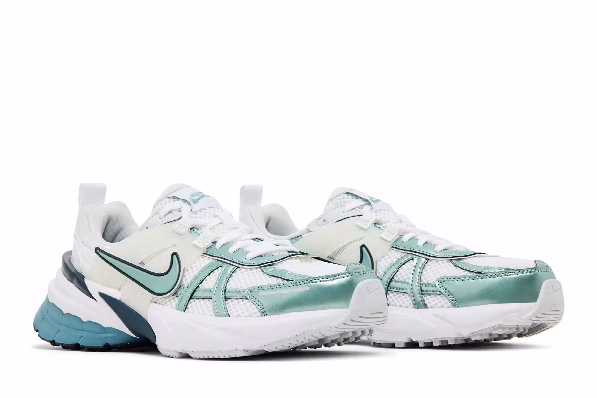 Nike Women's V2K Run Cannon, view 9