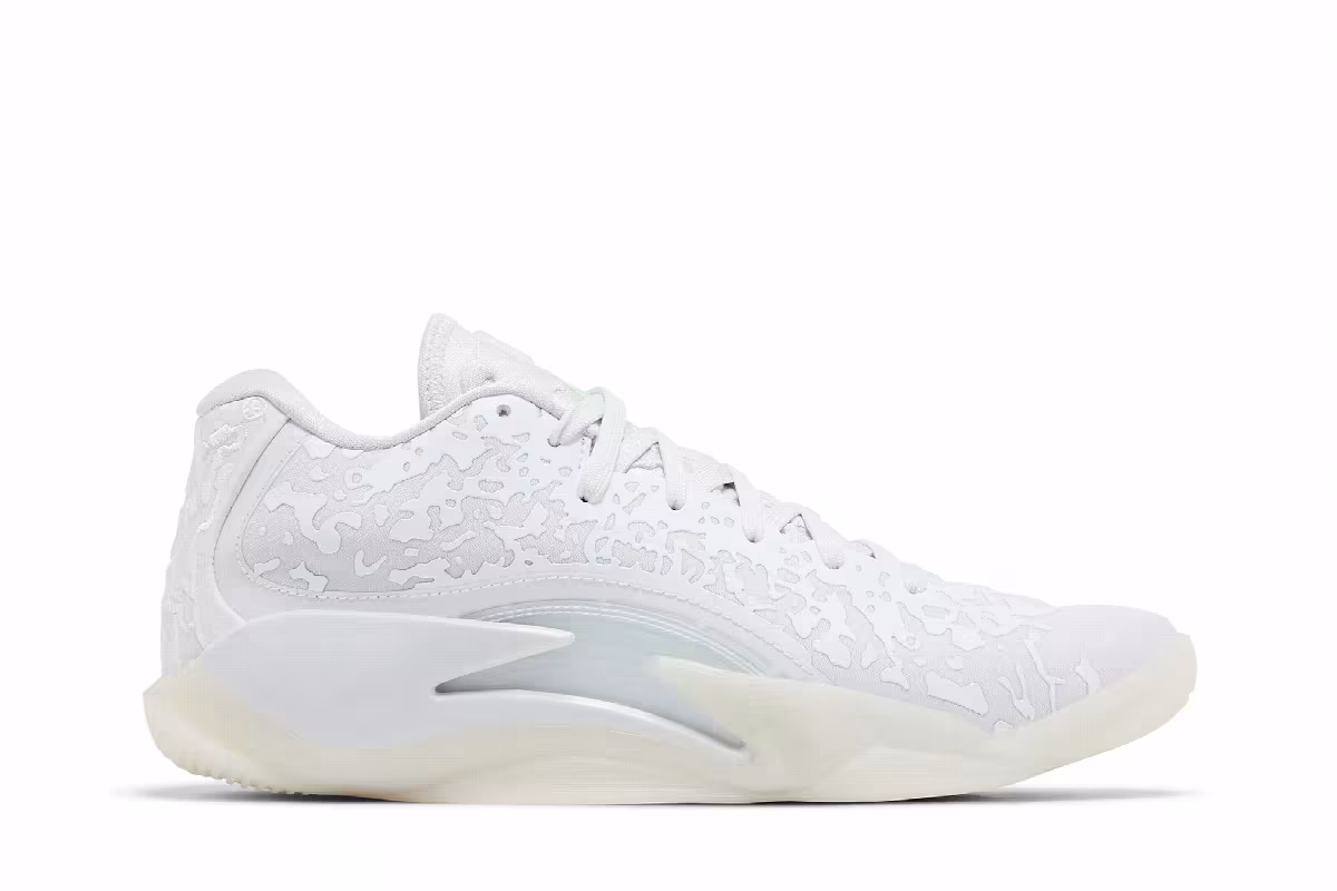 Air Jordan Zion 3 Sanctuary - White, view 2