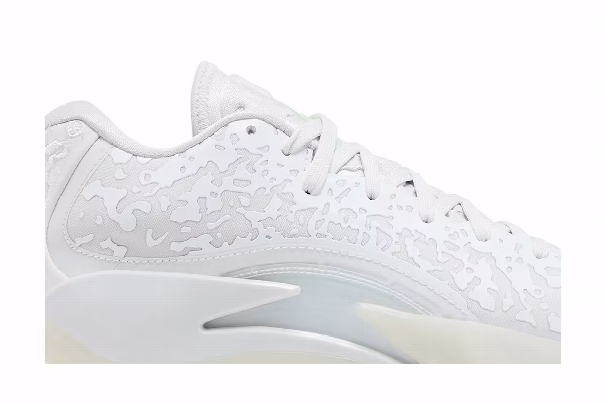 Air Jordan Zion 3 Sanctuary - White, view 3